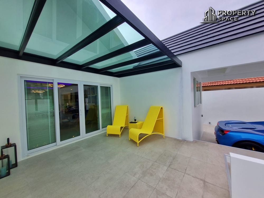 Modern Pool Villa 4 Bedroom near Jomtien Beach For Rent Image 6