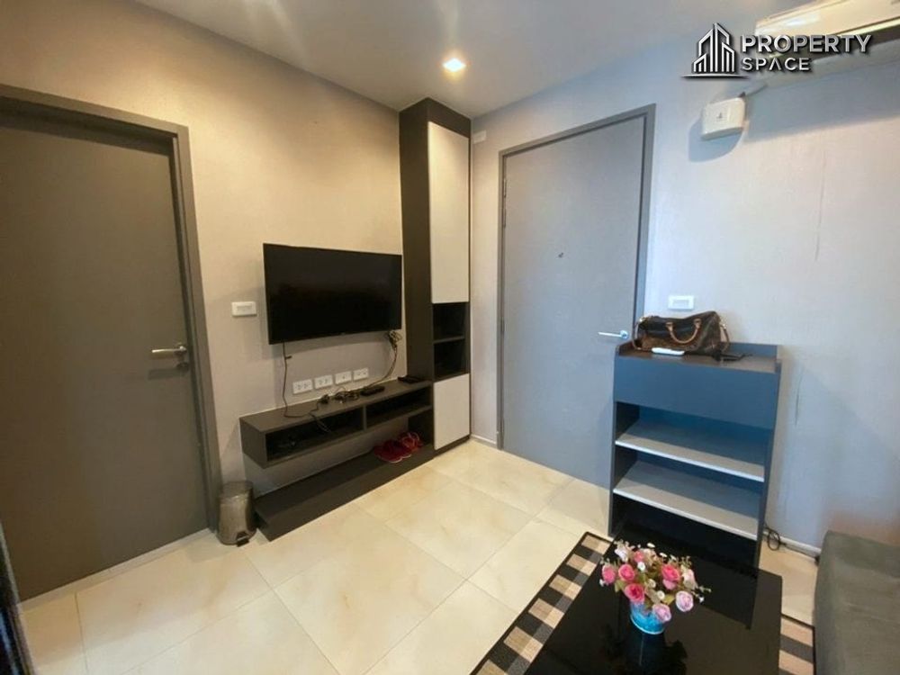 1 Bedroom In The Base Central Pattaya Condo For Sale Image 5