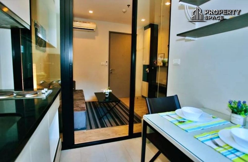 1 Bedroom In The Base Central Pattaya Condo For Sale Image 6