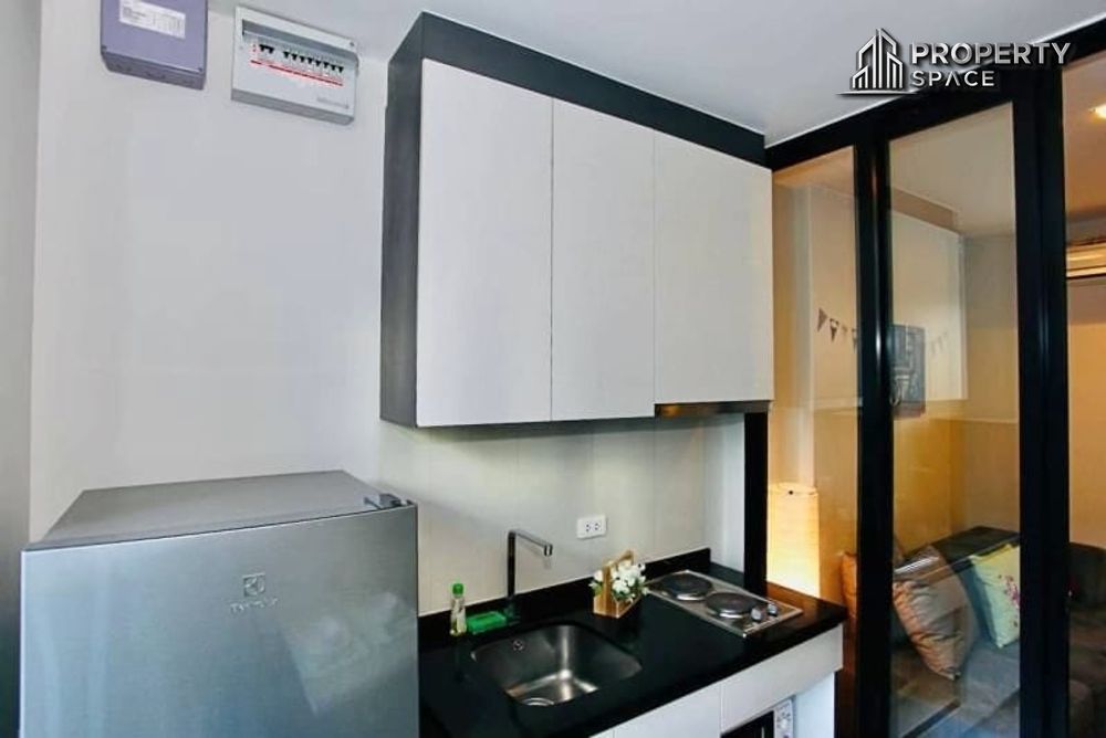 1 Bedroom In The Base Central Pattaya Condo For Sale Image 7