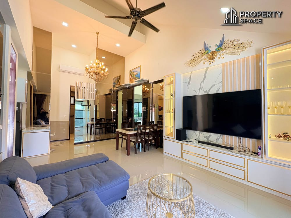 Pet Friendly 2 Bedroom House In The Maple Pattaya  Image 4