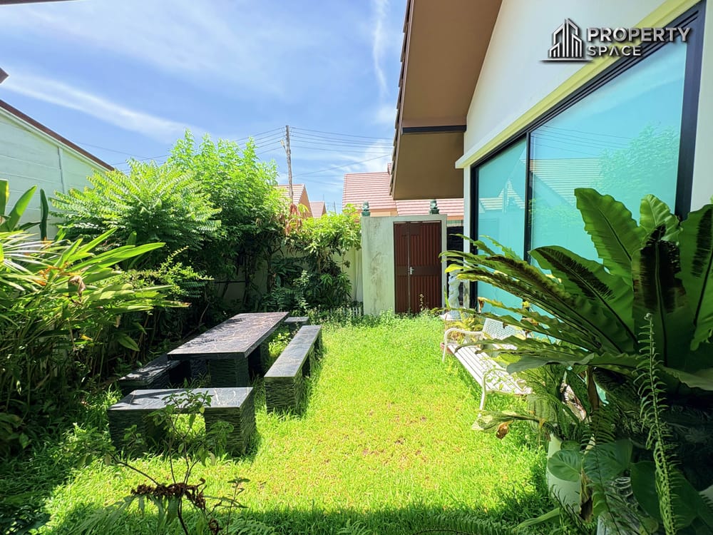 Pet Friendly 2 Bedroom House In The Maple Pattaya  Image 2