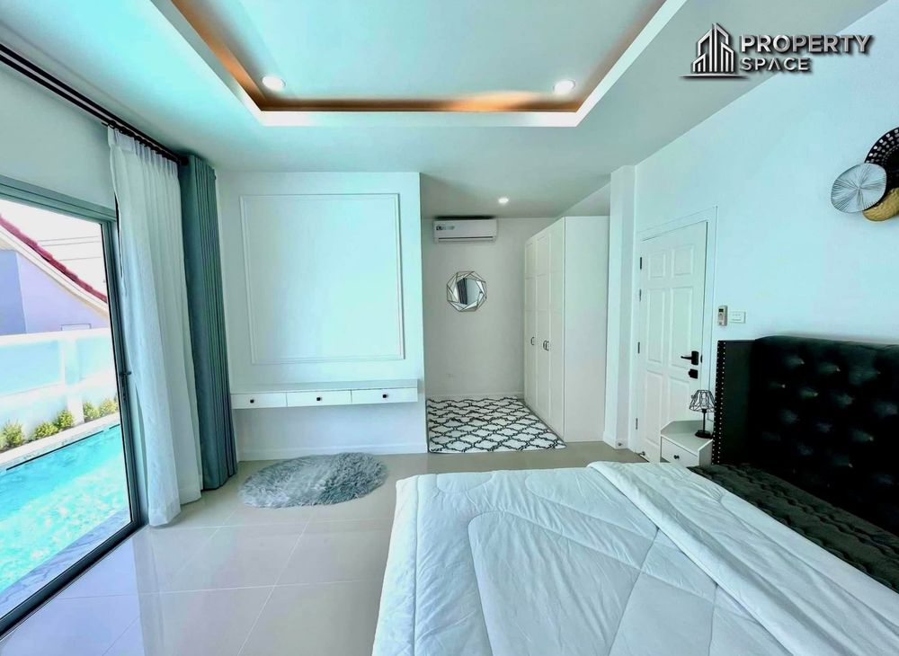 Modern 3 Bedroom East Pattaya Pool Villa For Sale Image 14