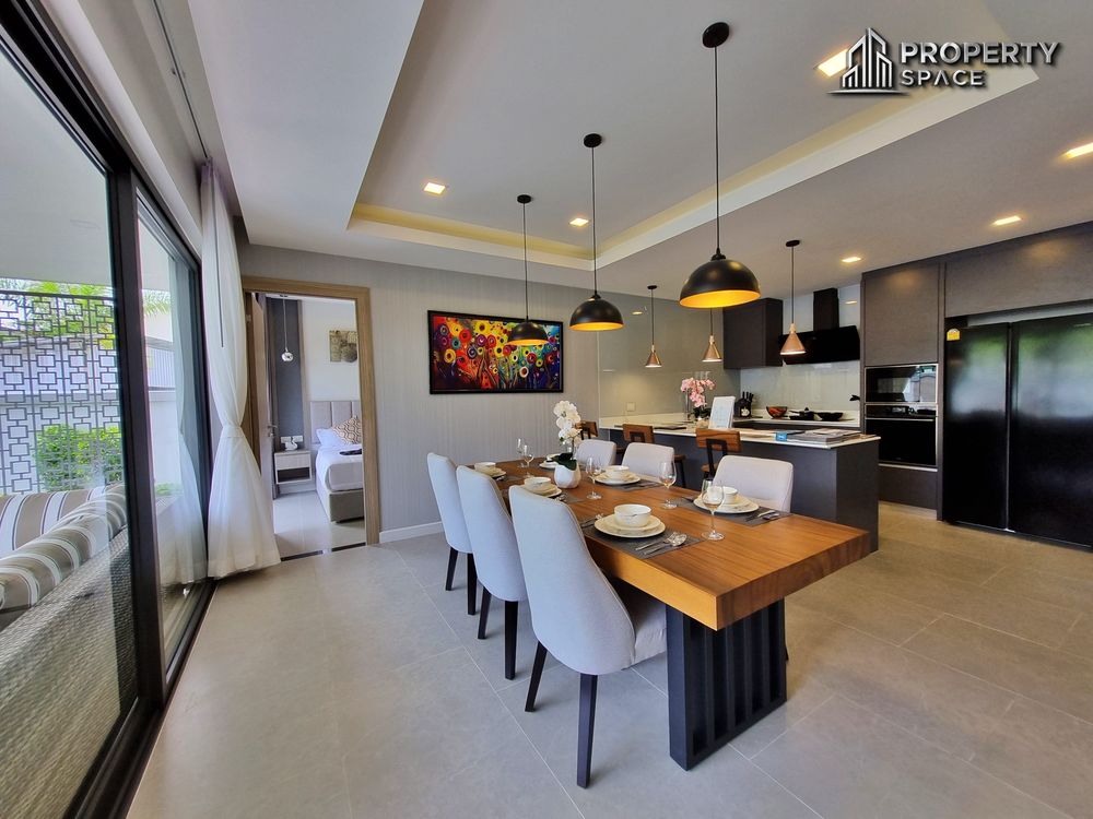 Brand New 4 Bedroom Pool Villa In Central Pattaya For Sale Image 10