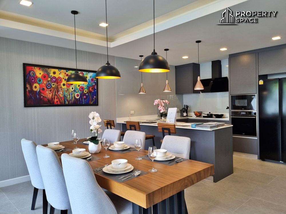 Brand New 4 Bedroom Pool Villa In Central Pattaya For Sale Image 11