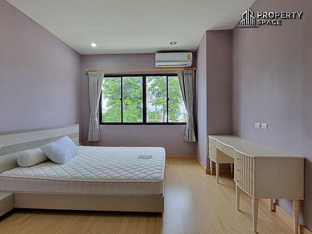 3 Bedroom Townhouse In The Delight Cozy Pattaya For Sale Image 15