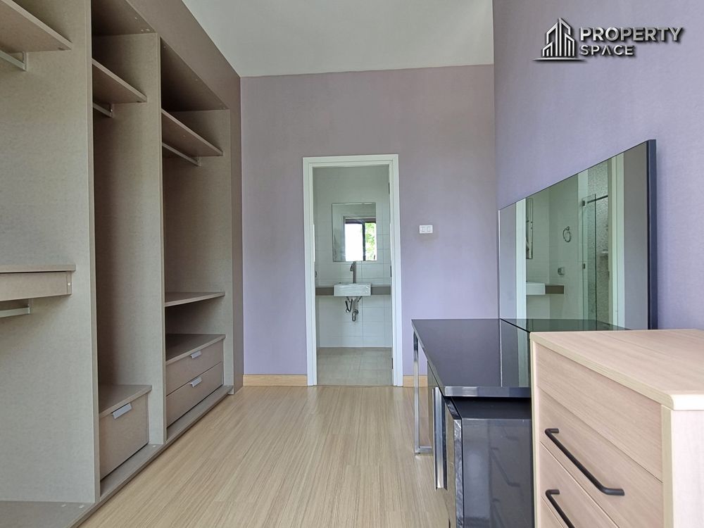 3 Bedroom Townhouse In The Delight Cozy Pattaya For Sale Image 22