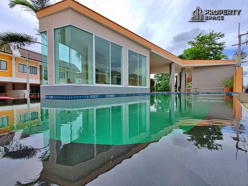 3 Bedroom Townhouse In The Delight Cozy Pattaya For Sale Image 39