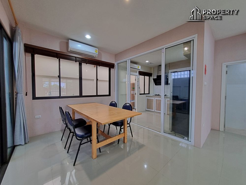 3 Bedroom Townhouse In The Delight Cozy Pattaya For Sale Image 6