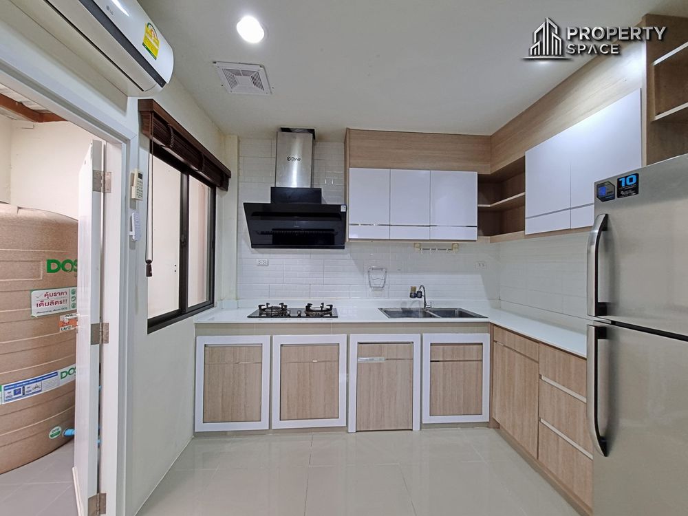 3 Bedroom Townhouse In The Delight Cozy Pattaya For Sale Image 6