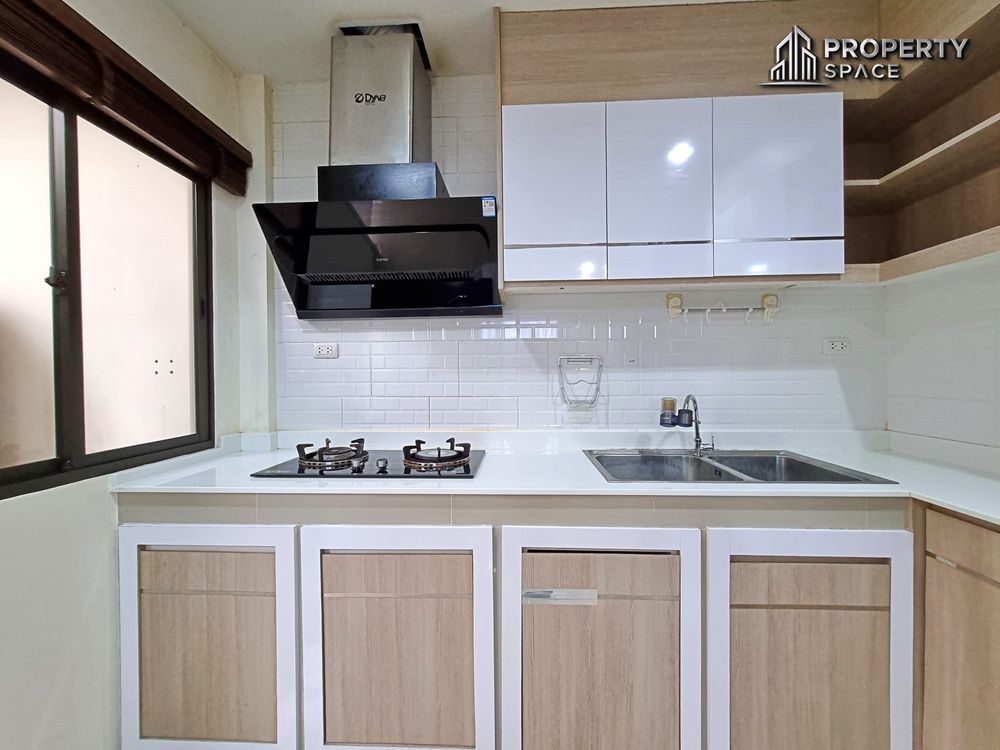 3 Bedroom Townhouse In The Delight Cozy Pattaya For Sale Image 7