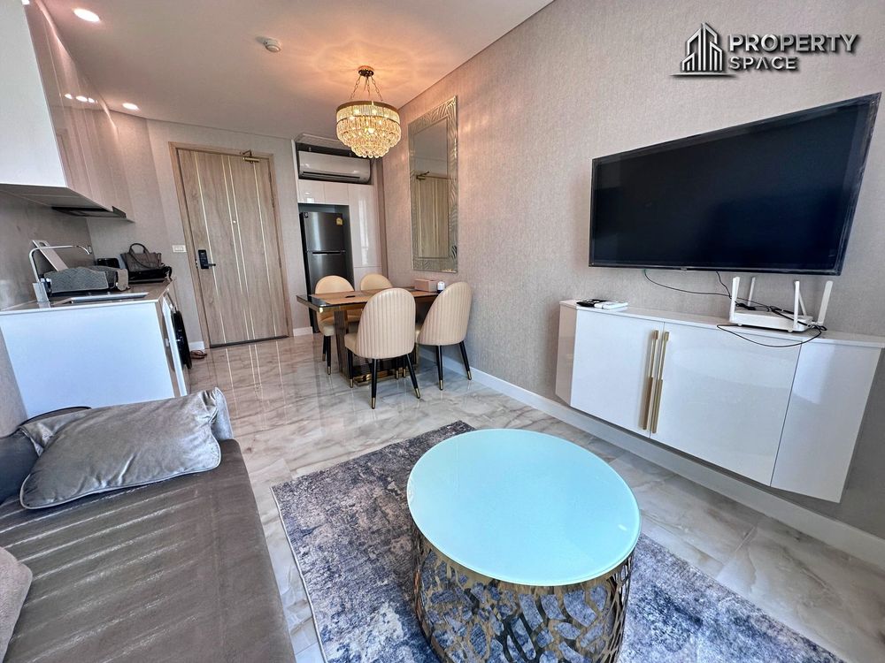 High Floor 1 Bedroom Sea View Condo at Copacabana Beach Jomtien For Sale Image 4
