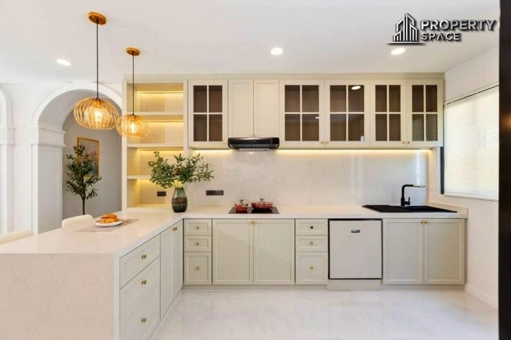 Modern 4 Bedroom Pool Villa Near International School In Patta Prime For Rent Image 7
