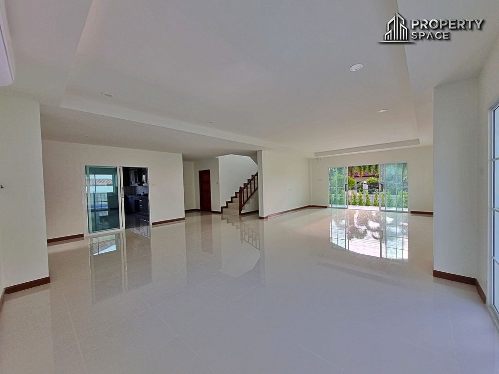 Huge 5 Bedroom Pool Villa Near Mabprachan Lake Pattaya For Sale Image 6