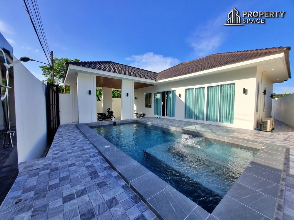 3 Bedrooms Modern Pool Villa In Huay Yai Pattaya For Rent Image 1