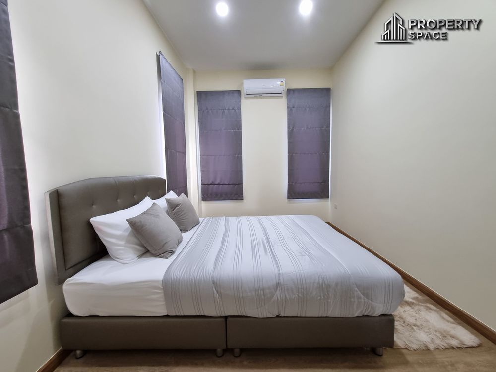 3 Bedrooms Modern Pool Villa In Huay Yai Pattaya For Rent Image 21