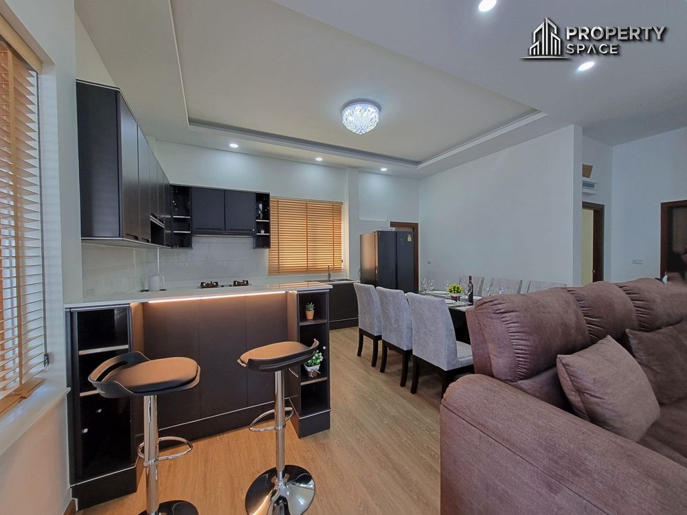 3 Bedrooms Modern Pool Villa In Huay Yai Pattaya For Rent Image 3