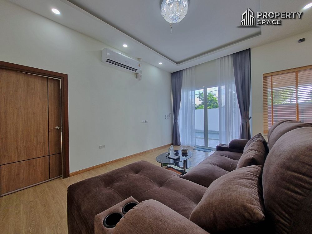 3 Bedrooms Modern Pool Villa In Huay Yai Pattaya For Rent Image 5