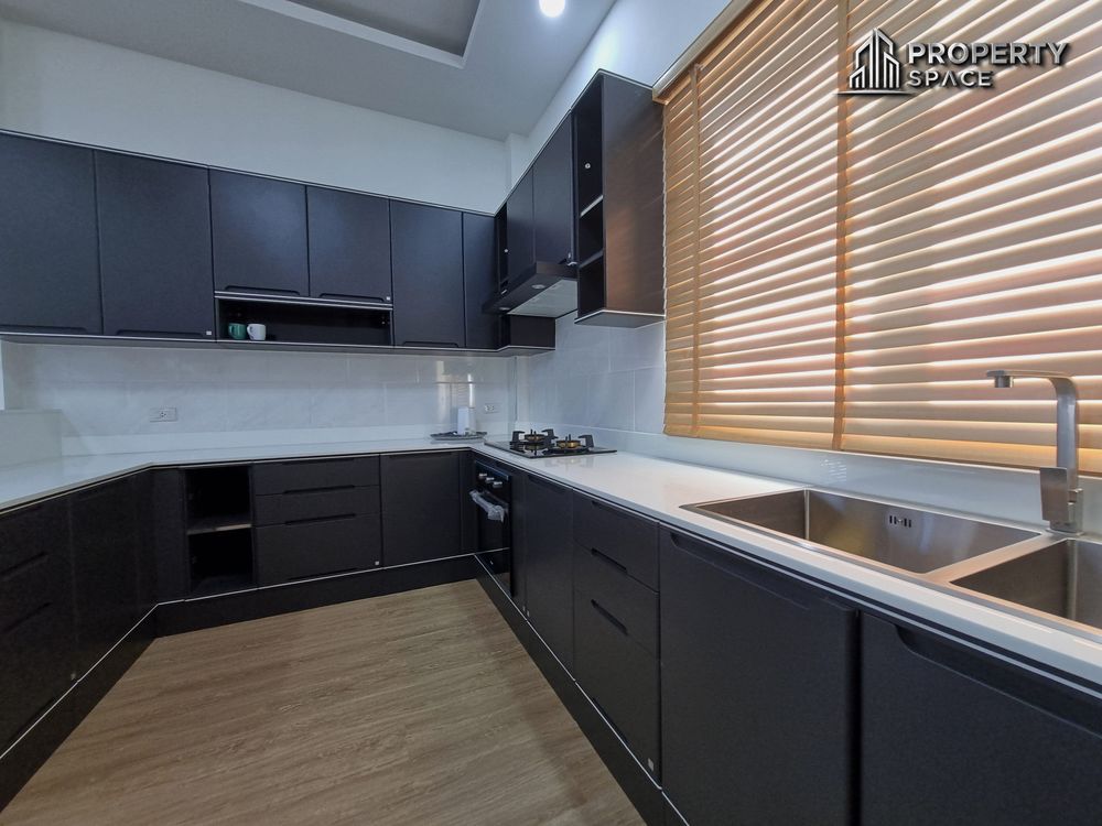3 Bedrooms Modern Pool Villa In Huay Yai Pattaya For Rent Image 9