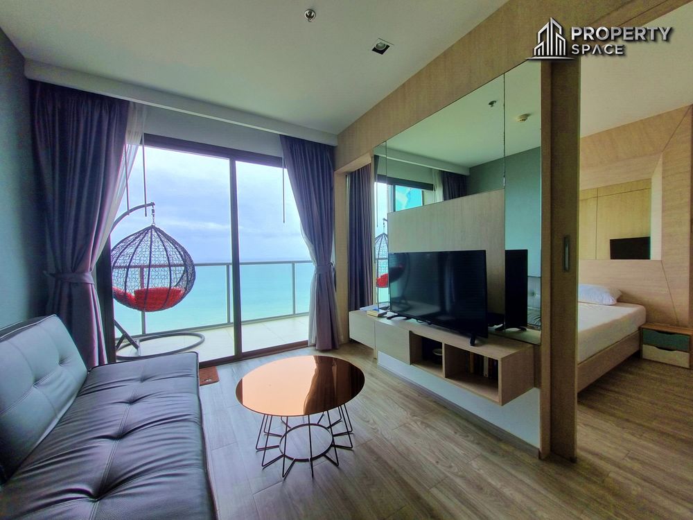 Sea View 1 Bedroom In Aeras Beachfront Condo Jomtien For Sale Image 1