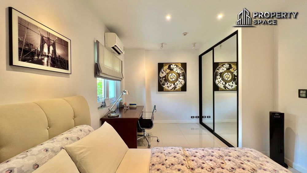 2 Bedroom In Vn Residence 2 In Pratamnak Pattaya For Sale Image 20