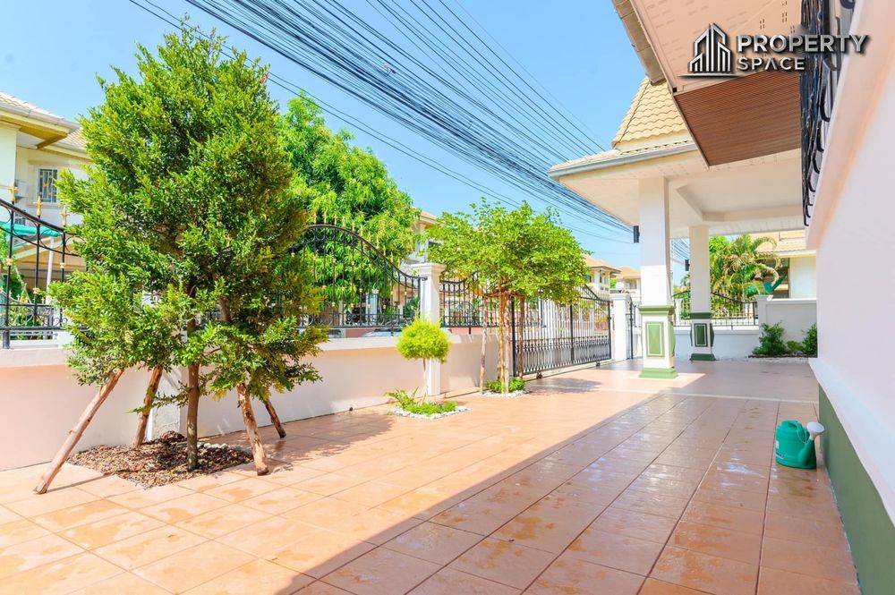 Brand New 3 Bedroom Villa In East Pattaya For Sale And Rent Image 3