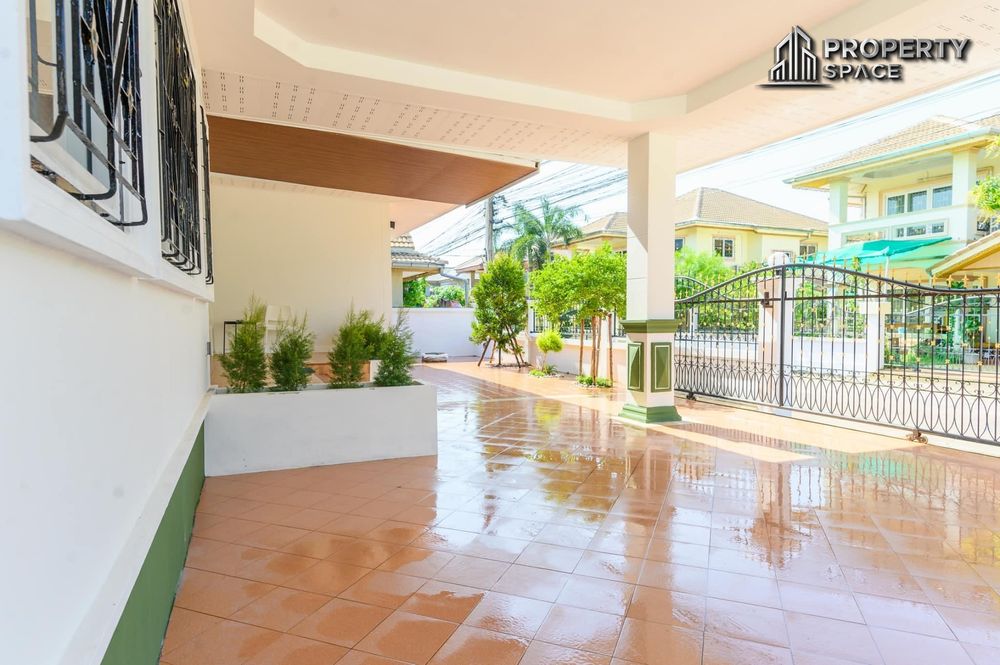 Brand New 3 Bedroom Villa In East Pattaya For Sale And Rent Image 28