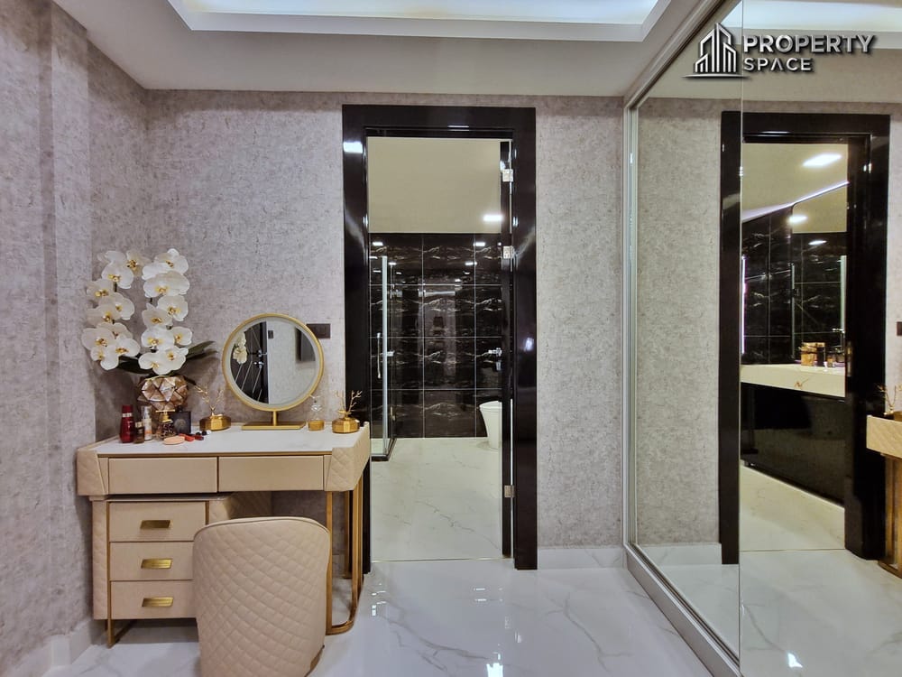 2 Bedroom (60SQM) In Grand Solaire Noble Pattaya Condo For Sale  Image 10