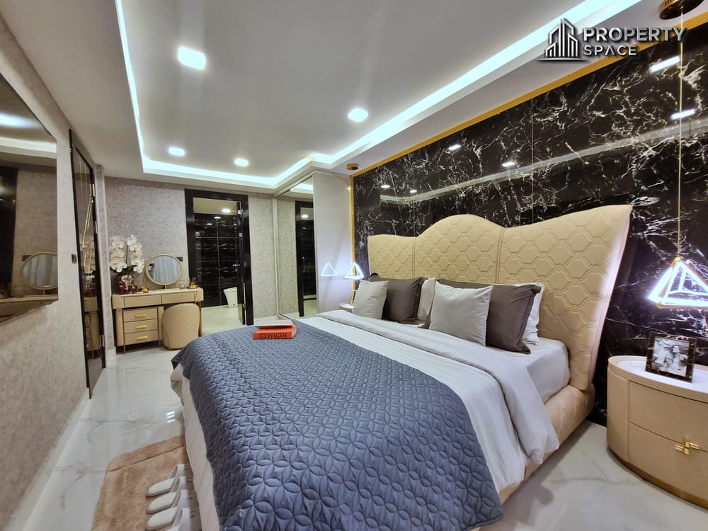 2 Bedroom (60SQM) In Grand Solaire Noble Pattaya Condo For Sale  Image 9