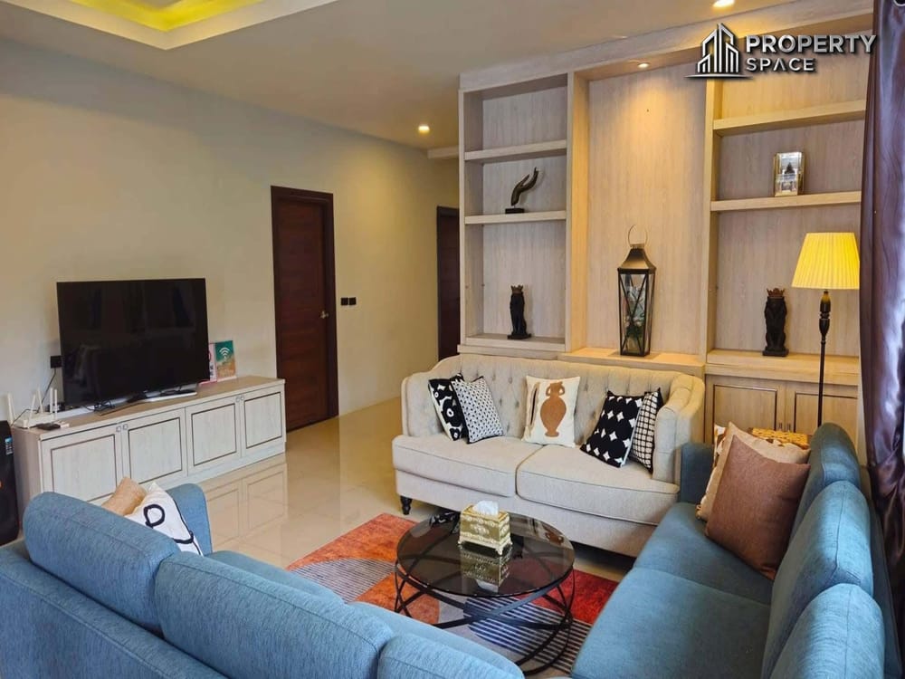 Modern 4 Bedroom Pool Villa In East Pattaya For Rent Image 5