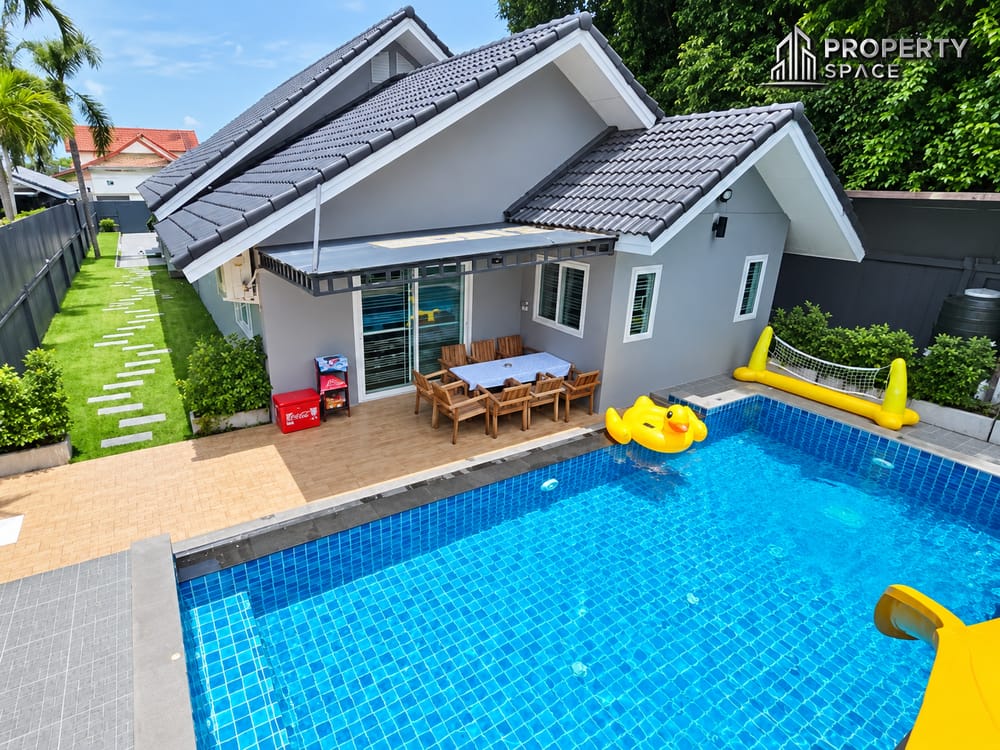 Modern 4 Bedroom Pool Villa In East Pattaya For Rent Image 1