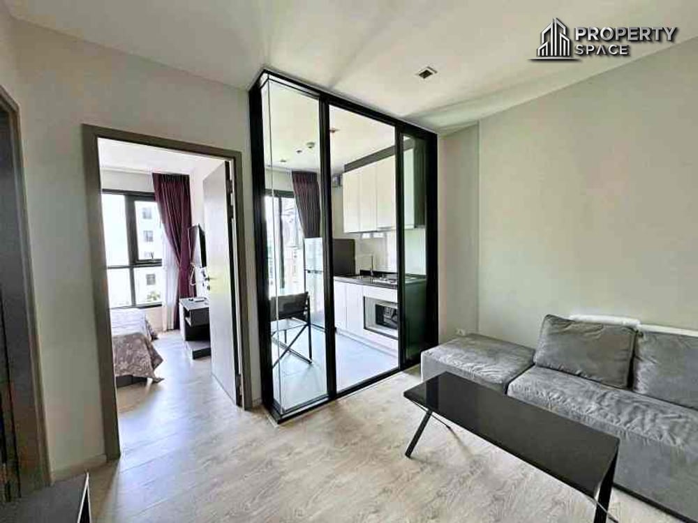 1 Bedroom In The Base Condominium Central Pattaya For Sale Image 3