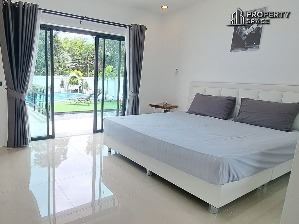 Private 6 Bedroom Pool Villa In Huay Yai Pattaya For Sale And Rent Image 17