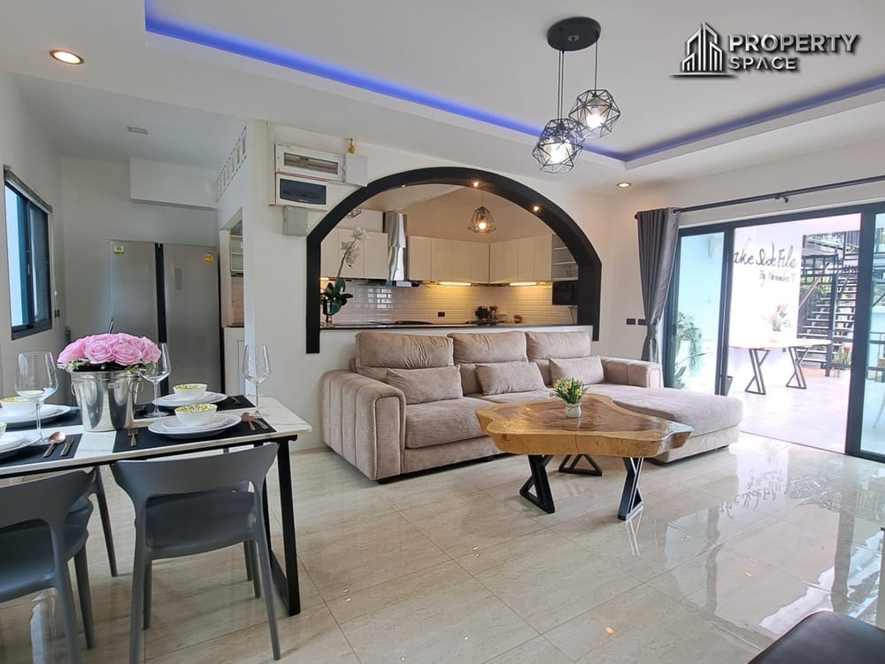 Private 6 Bedroom Pool Villa In Huay Yai Pattaya For Sale And Rent Image 8