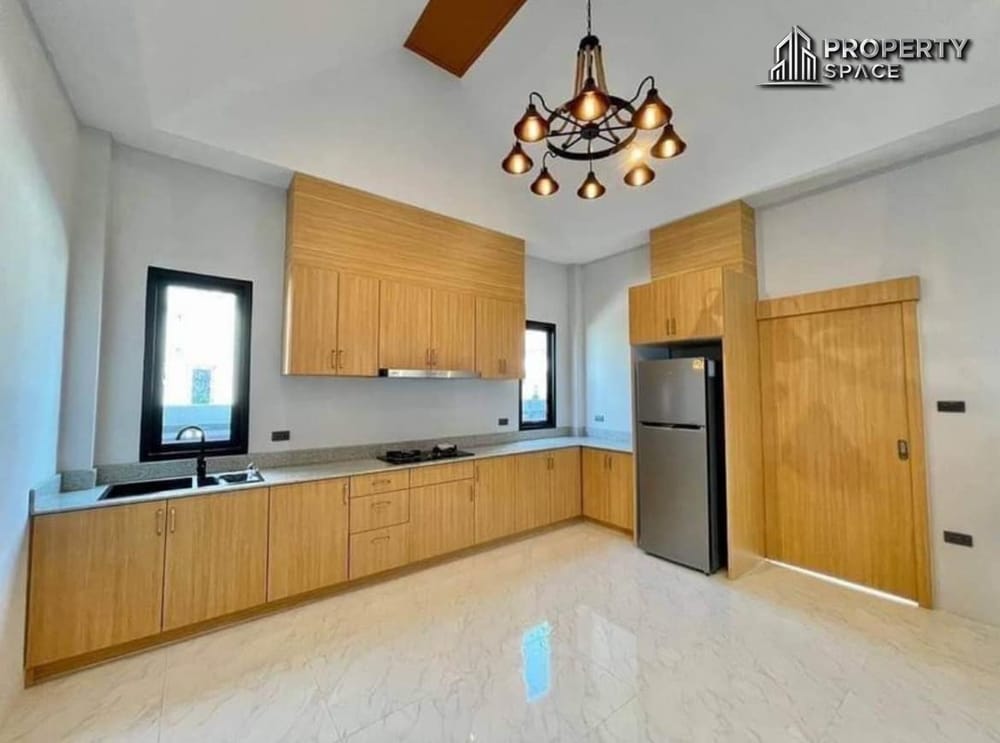 Nordic-Style 3 Bedroom Villa In East Pattaya For Rent Image 6