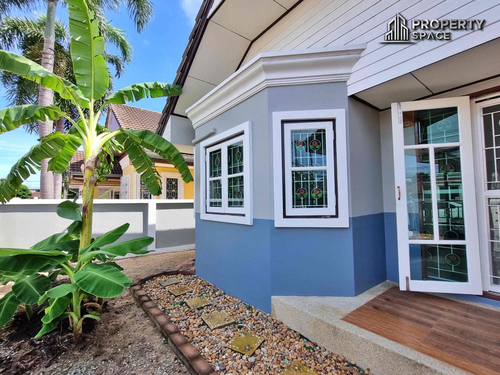 Modern 3 Bedroom Villa In Nong Pla Lai Pattaya For Rent Image 3
