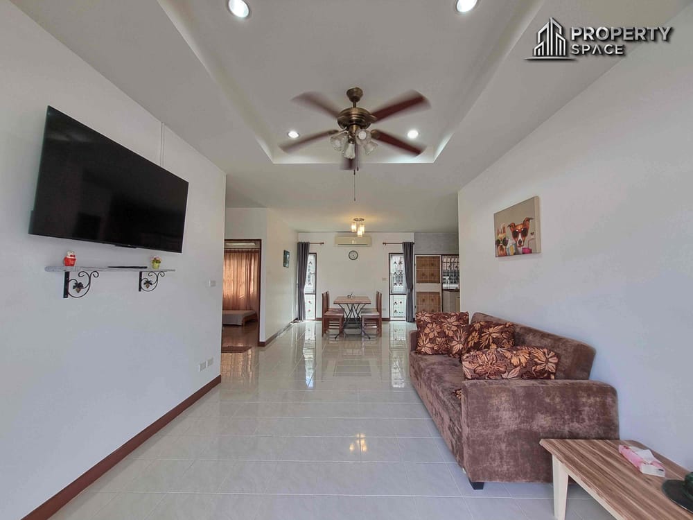 Modern 3 Bedroom Villa In Nong Pla Lai Pattaya For Rent Image 6