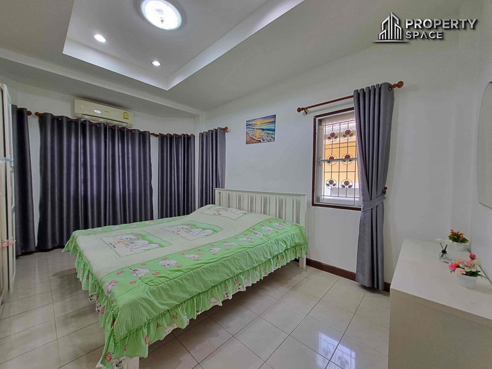 Modern 3 Bedroom Villa In Nong Pla Lai Pattaya For Rent Image 17