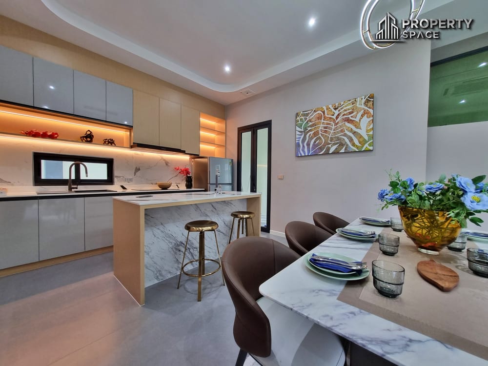  Modern Luxury 4 Bedroom Pool Villa For Investment In Thappraya For Sale Image 8