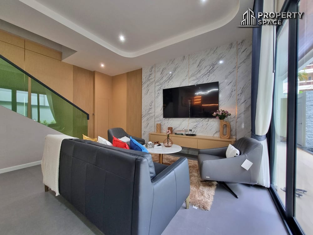  Modern Luxury 4 Bedroom Pool Villa For Investment In Thappraya For Sale Image 5