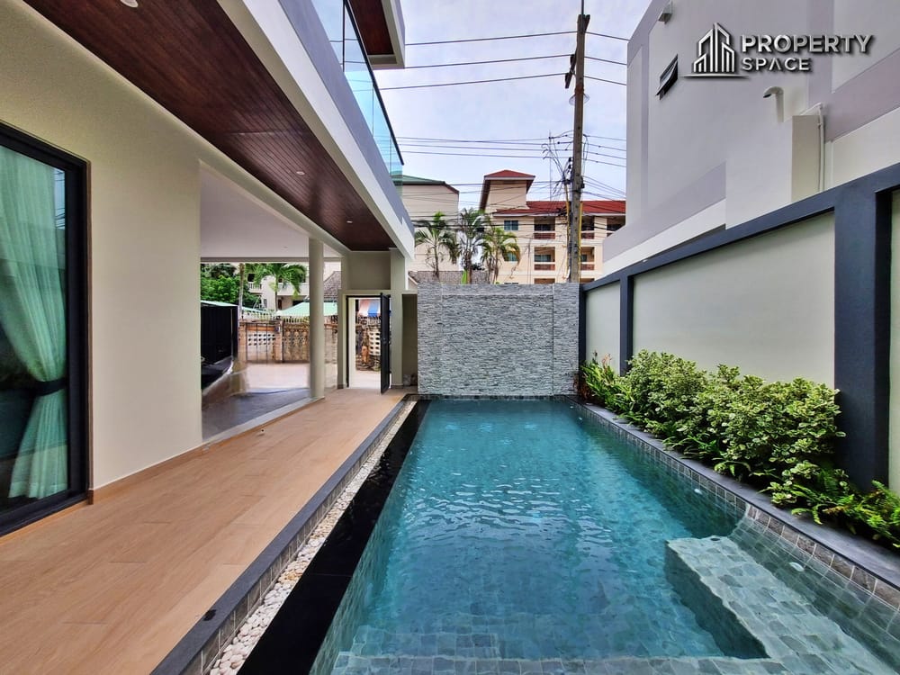  Modern Luxury 4 Bedroom Pool Villa For Investment In Thappraya For Sale Image 1
