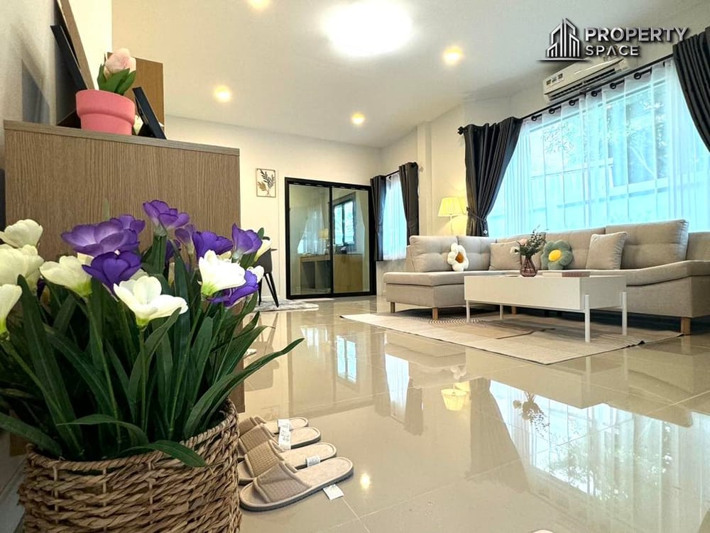 Newly Renovated 3 Bedroom In Hill Side Village Pattaya For Sale Image 5