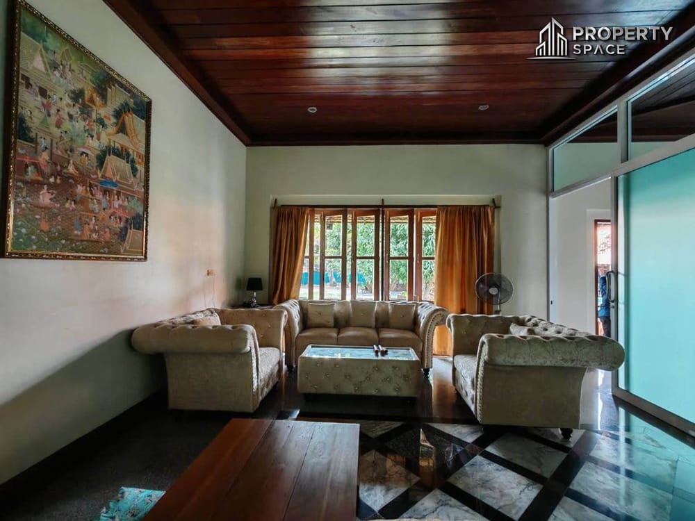 Thai Style 6 Bedroom Pool Villa In Soi Siam Country Club Pattaya For Rent Image 7