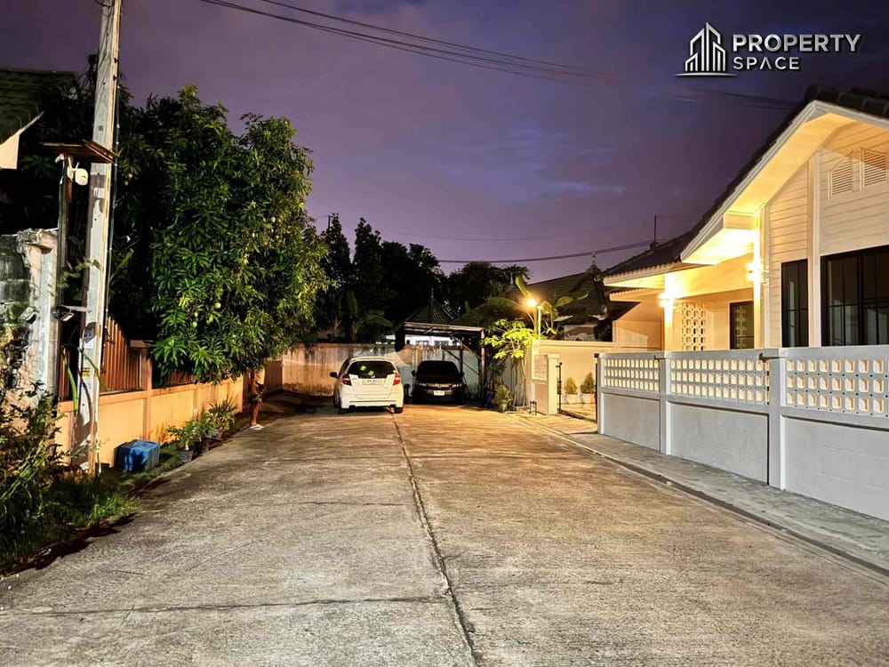 Minimal 3 Bedroom House In Nong Pla Lai Pattaya For Sale Image 19