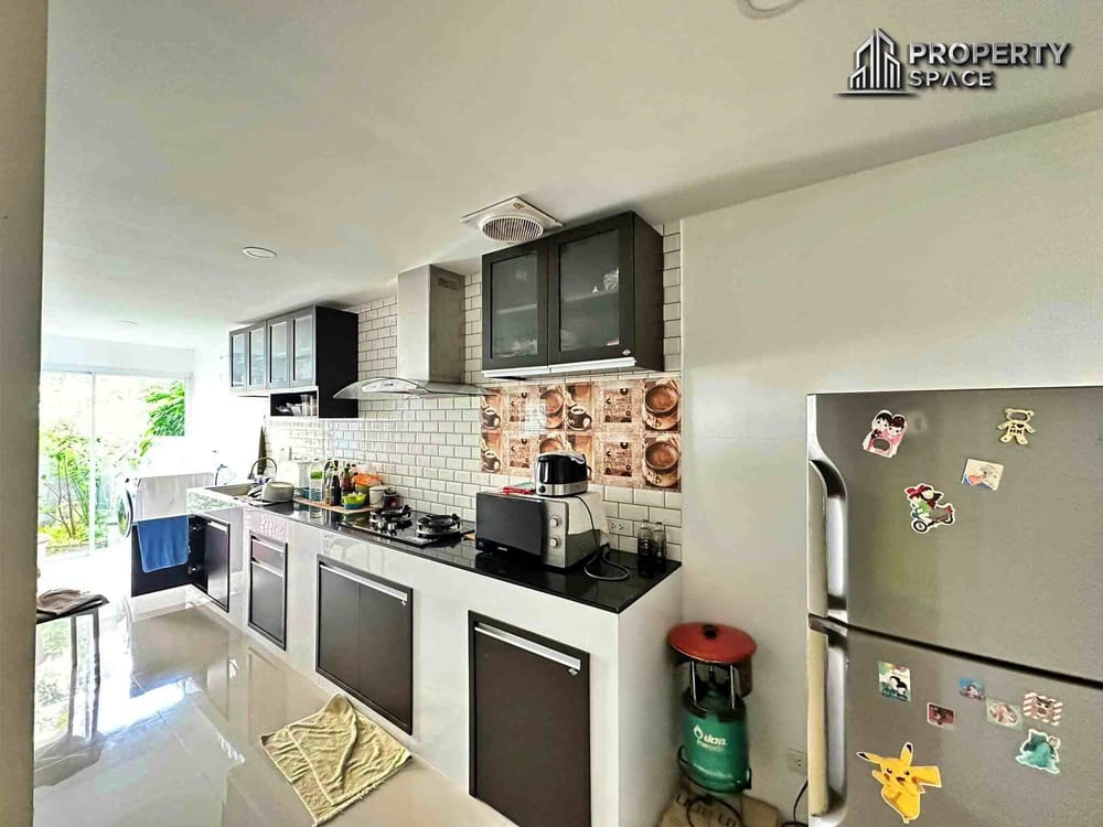 Modern 3 Bedroom Villa In East Pattaya For Sale Image 8