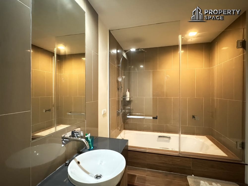 1 Bedroom High Floor In Zire Wongamat Condo Pattaya For Rent Image 13