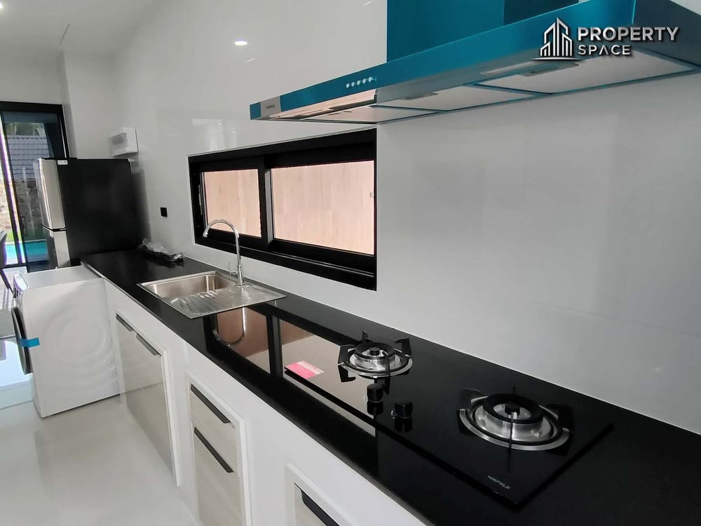 3 Bedroom Modern Pool Villa In Nong Pla Lai Pattaya For Rent Image 10