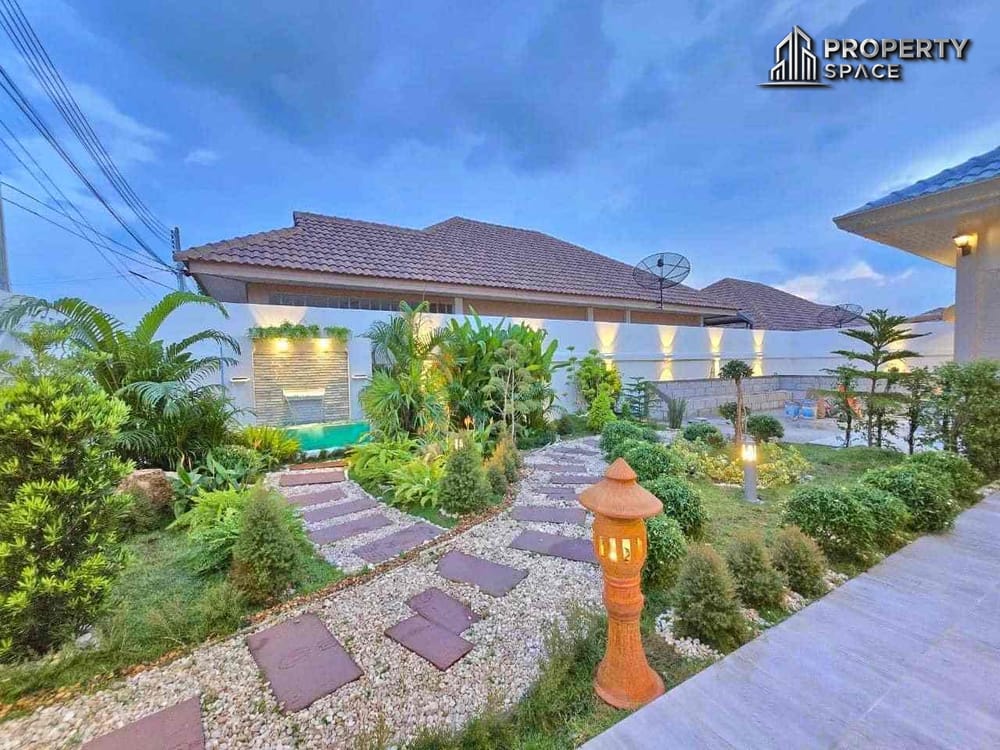 Brand New 3 Bedroom House In East Pattaya For Sale Image 1