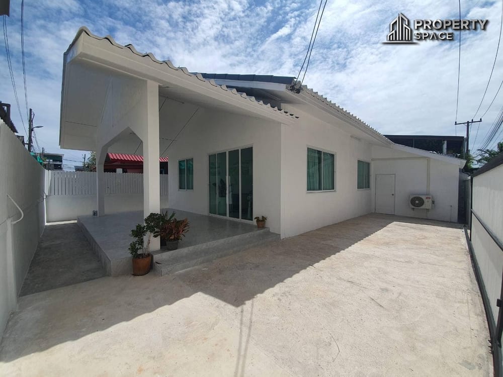 Modern 3 Bedroom House In South Pattaya For Sale Image 11