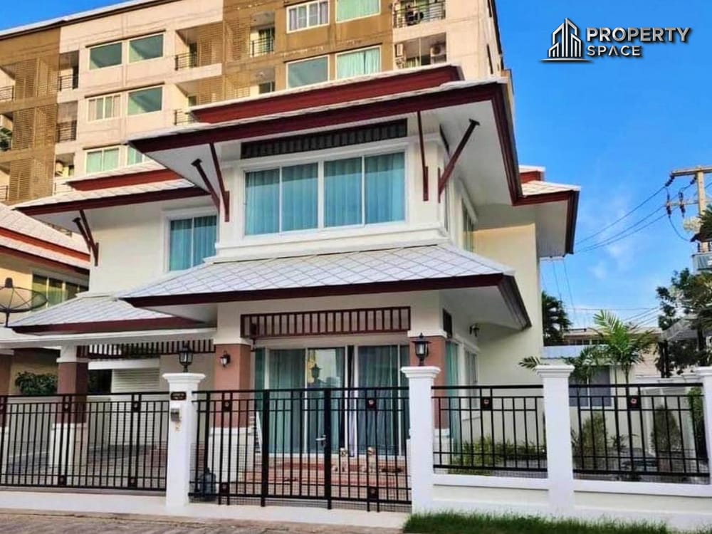 Modern Luxury 4 Bedroom Villa In Khao Talo Pattaya For Rent Image 1